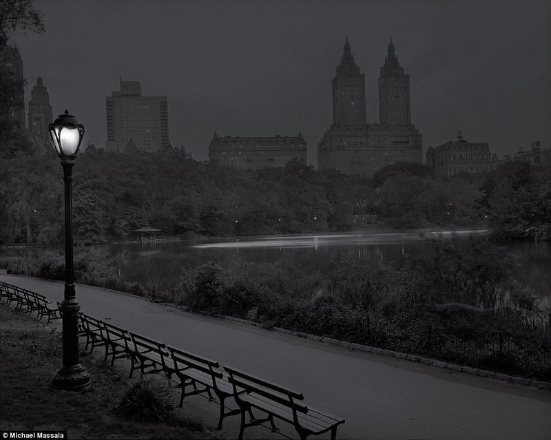 Hinh anh Central Park am u khong bong nguoi vao ban dem-Hinh-6