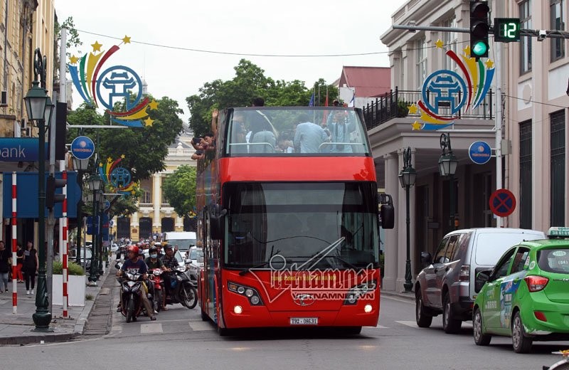 Lo ngai gi khi chay xe buyt 2 tang o Ha Noi?-Hinh-5