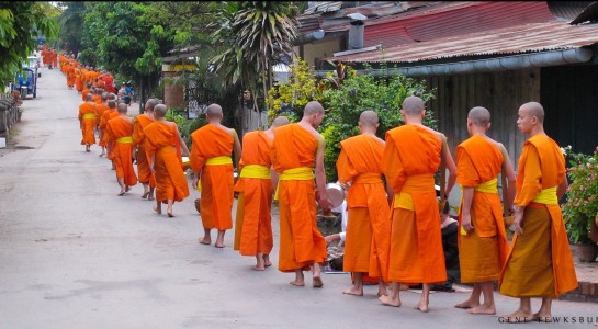 Luang Prabang, thanh pho cua nhung ngoi chua vang linh thieng-Hinh-6