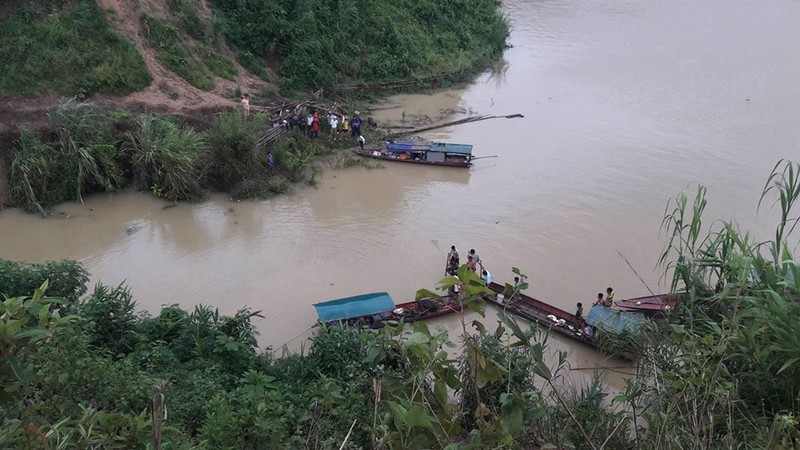 O to “bay” xuong long ho thuy dien Son La-Hinh-2