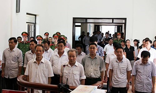 Diem nong 24h: Nguyen Xuan Son khai DS nguoi nhan tien “cam on“-Hinh-5