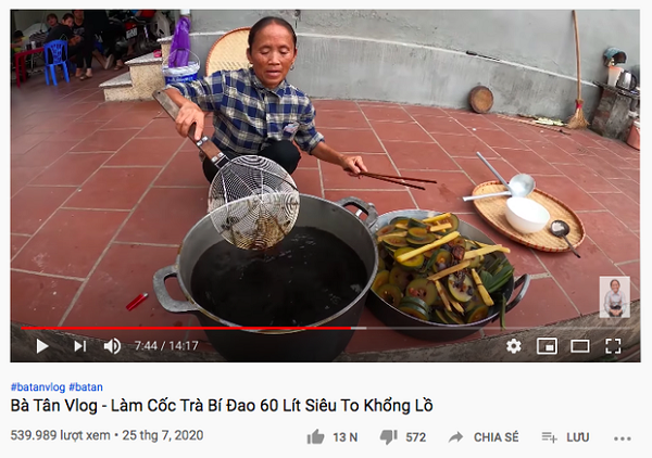 Ba Tan Vlog bat ngo ghi diem nho man mukbang... sieu ti hon-Hinh-12