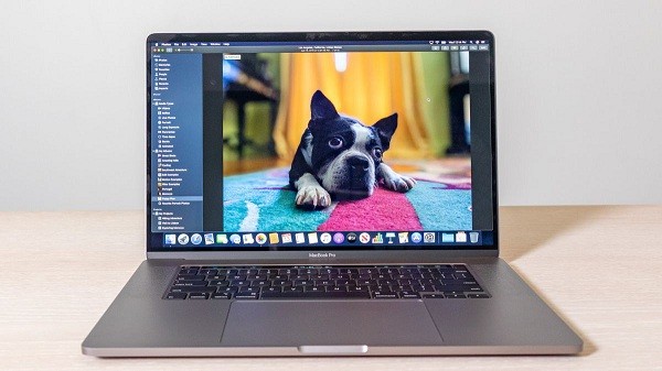 Hai sieu pham cua Apple lot top 10 laptop tot nhat nam 2020-Hinh-11