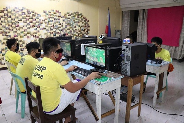 Giai dau DotA gay can mua COVID-19 cua cac... tu nhan Philippines-Hinh-5