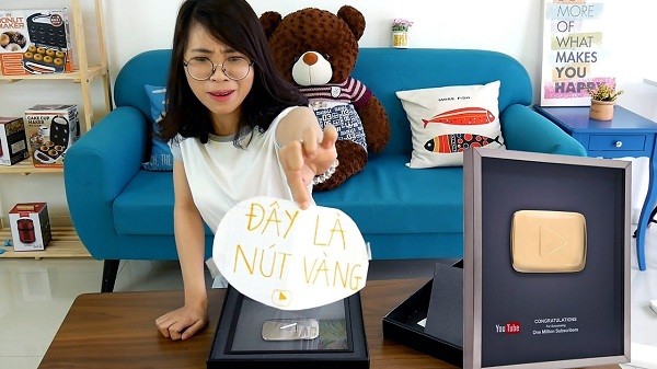 NTN Vlogs va nhung Youtuber Viet dang “nham nhe” nut Kim Cuong-Hinh-10