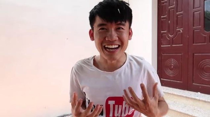 He lo so tien khung con trai Ba Tan Vlog kiem duoc tu Youtube-Hinh-5