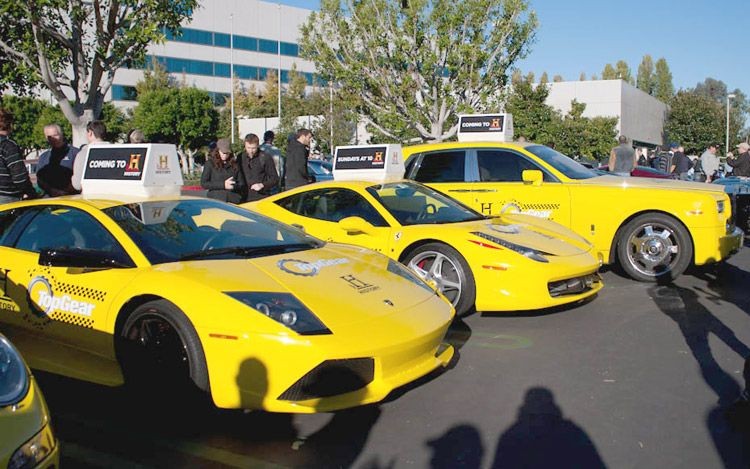 Hàng loạt siêu xe Lamborghini, Ferrari làm...taxi bình dân | Xe |  