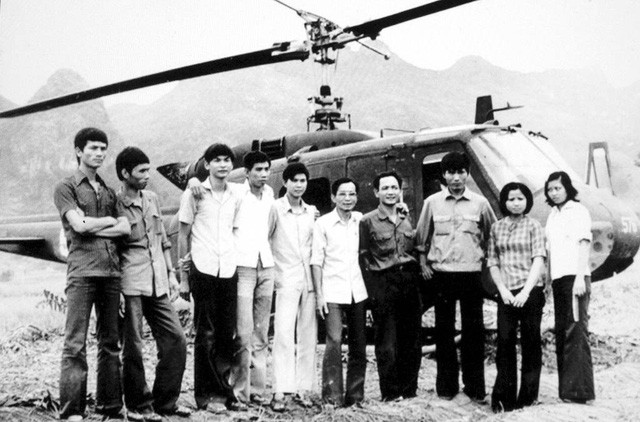 Khong tac o Viet Nam: Cuop may bay quan su giua ban ngay-Hinh-3