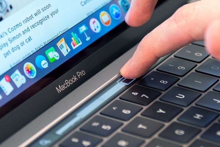 Nhung chiec MacBook Pro cua Apple vua dat vua te hai nhu the nao?-Hinh-5