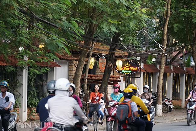 Cong vien o Ha Noi bi 