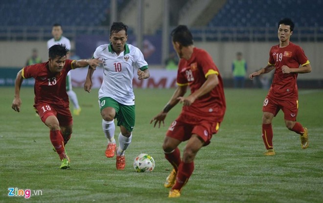 Huy Toan ghi ban U23 Viet Nam thang nhe nhang U23 Indonesia-Hinh-2