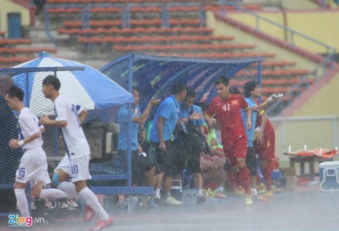 Thang 7-0, U23 Viet Nam van thap thom cho ve vao chung ket