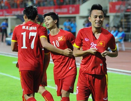 U23 VN - U23 Lao: Doan quan do tiep tuc da chien thang-Hinh-2