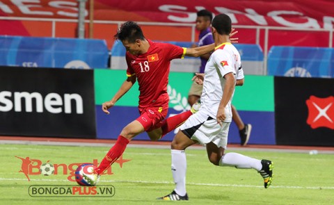 U23 Viet Nam 4 - 0 U23 Dong Timor: Gianh lai ngoi dau bang-Hinh-4