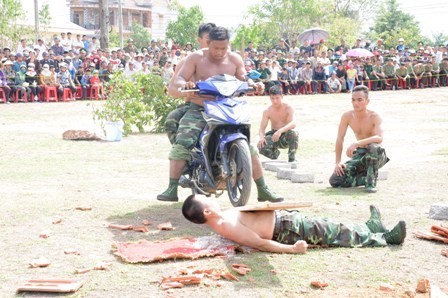 Man nhan bo doi bien phong VN pho dien vo thuat 