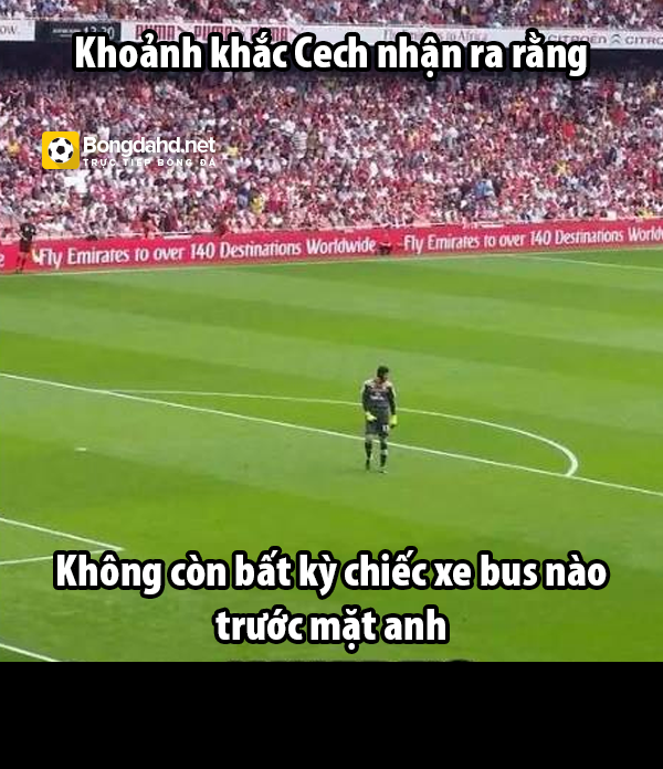 Anh che Premier League: HLV Wenger tum co ao Mourinho doi tien-Hinh-12