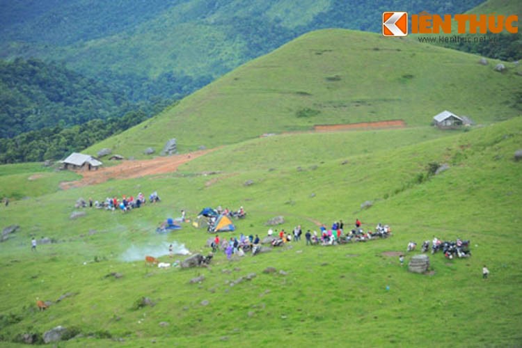 Den Sa Pa cua Bac Giang cam trai, ngam trang cuoi tuan-Hinh-2