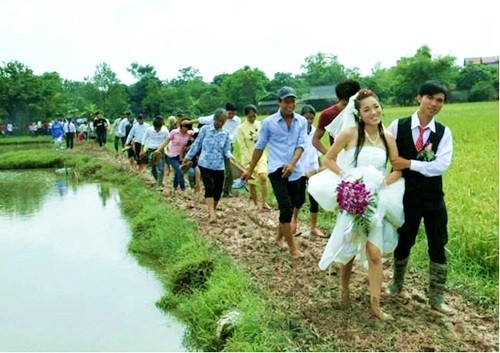 Do khoc do cuoi canh co dau loi bun chup anh cuoi-Hinh-6