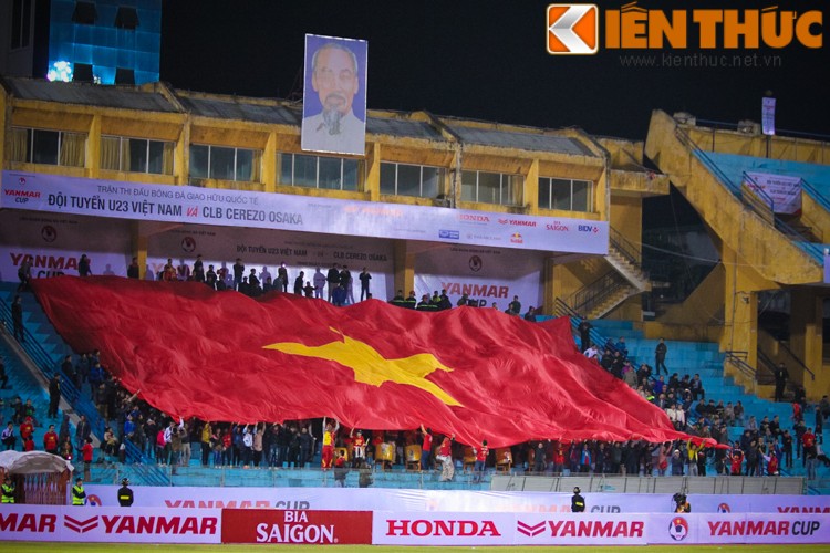U23 Viet Nam hoa Osaka trong ngay Cong Phuong lam doi truong-Hinh-2