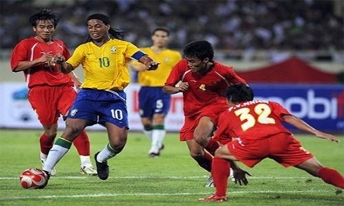 Ronaldinho xac nhan da 40 phut khi Brazil du dau Viet Nam-Hinh-2