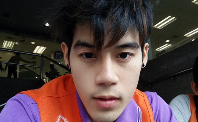 Hot boy xe om phau thuat tham my gio ra sao?-Hinh-2