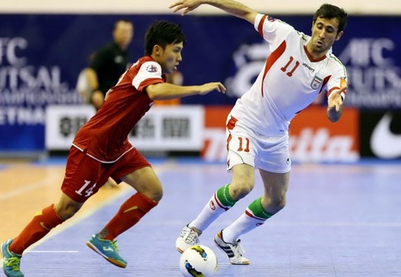 Futsal Viet Nam - Iran: Cho tin vui tu Tashkent