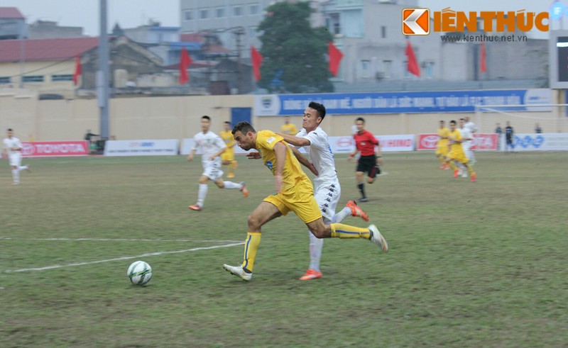 Thanh Hoa 3-0 Ha Noi T&amp;T: Mo man V.League hoanh trang-Hinh-10