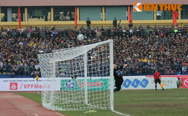 Thanh Hoa 3-0 Ha Noi T&amp;T: Mo man V.League hoanh trang-Hinh-9