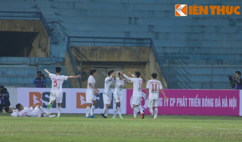 Ha Noi 0-5 HAGL: Ngoi dau bang V.League cua bau Duc-Hinh-10