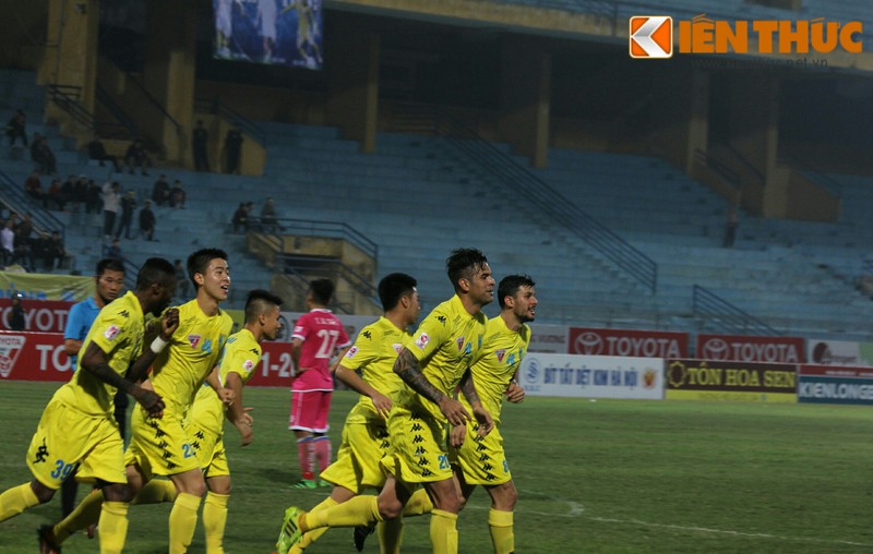 Vong 3 V.League 2016: Derby Ha Noi ruc lua-Hinh-8