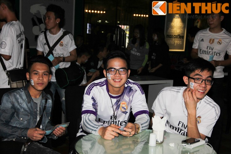 Fan Real Madrid ki niem sinh nhat trong chien thang El Clasico-Hinh-2