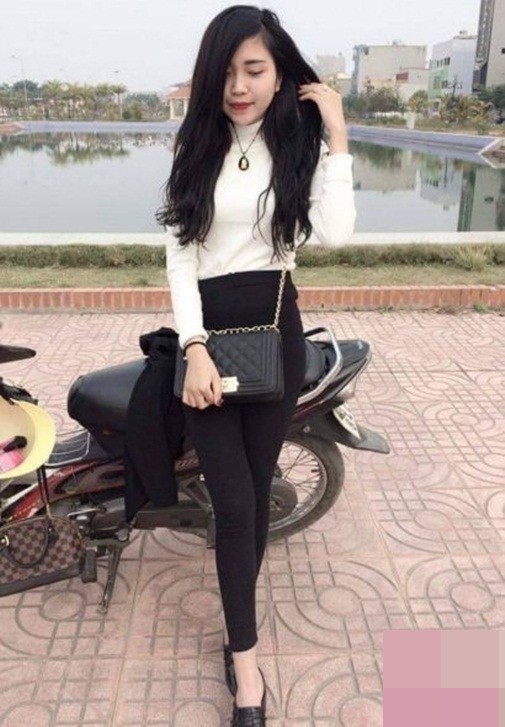 Dan gai xinh voi tinh yeu xe Dream huyen thoai