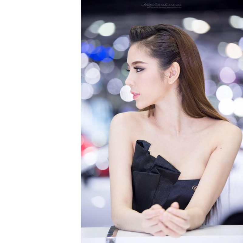 Hot girl Thai Lan co lan da dep hoan hao gay bao Facebook-Hinh-10