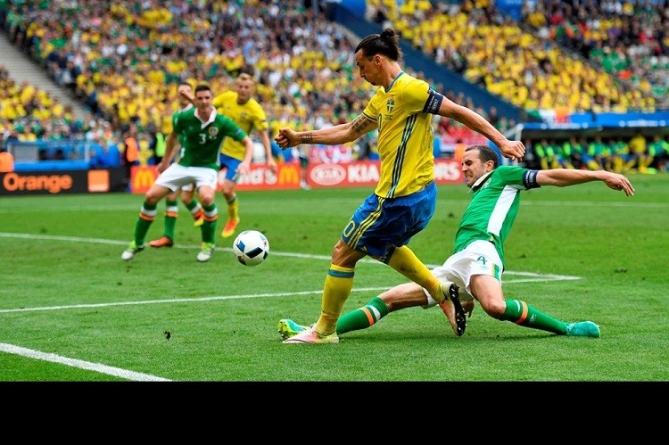 Euro 2016 Thuy Dien 1-1 CH Ireland: Khac biet o Ibrahimovic-Hinh-12