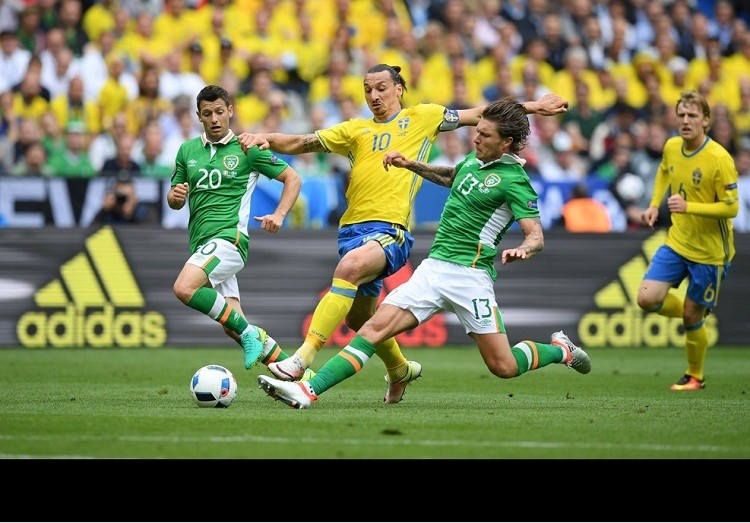 Euro 2016 Thuy Dien 1-1 CH Ireland: Khac biet o Ibrahimovic-Hinh-3