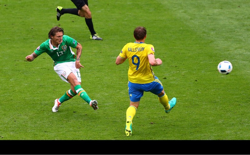 Euro 2016 Thuy Dien 1-1 CH Ireland: Khac biet o Ibrahimovic-Hinh-8