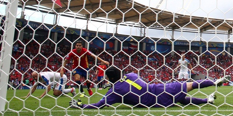 Anh Euro 2016 Tay Ban Nha 1 - 0 Czech: Pique pha 