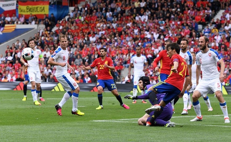 Anh Euro 2016 Tay Ban Nha 1 - 0 Czech: Pique pha 