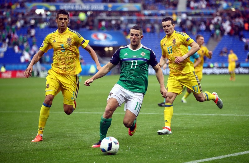 Anh Euro 2016 Ukraine 0-2 Bac Ireland: Chenh lech dang cap-Hinh-10