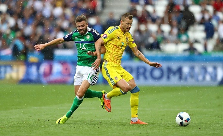 Anh Euro 2016 Ukraine 0-2 Bac Ireland: Chenh lech dang cap-Hinh-2