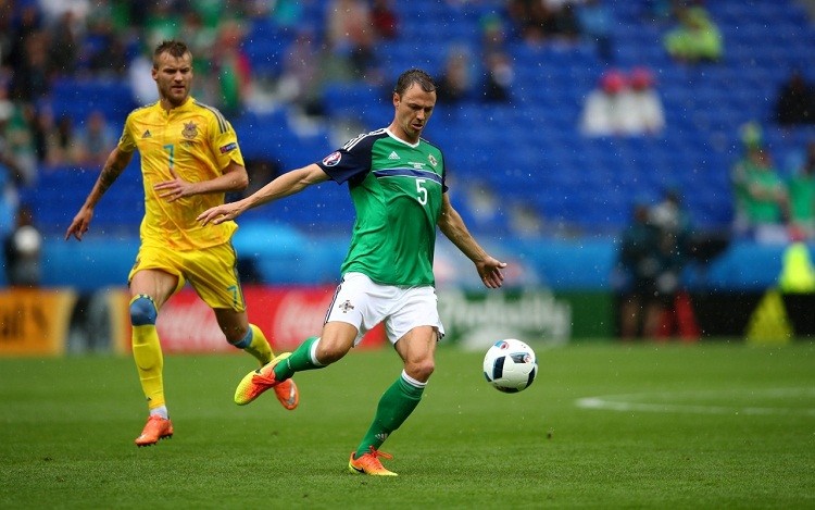 Anh Euro 2016 Ukraine 0-2 Bac Ireland: Chenh lech dang cap-Hinh-4