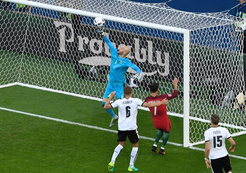 Anh Euro 2016 Bo Dao Nha 0-0 Ao: Ronaldo tiep tuc vo duyen-Hinh-5