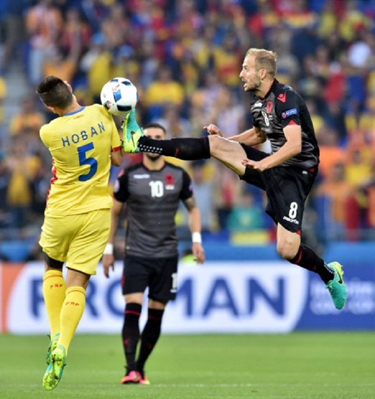 Anh Euro 2016 Romania 0 - 1 Albania: Tieng noi cua ke 