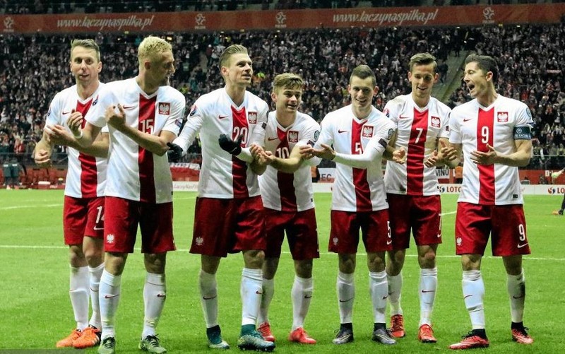 Euro 2016 Ukraine - Ba Lan: Ke o nguoi di-Hinh-2