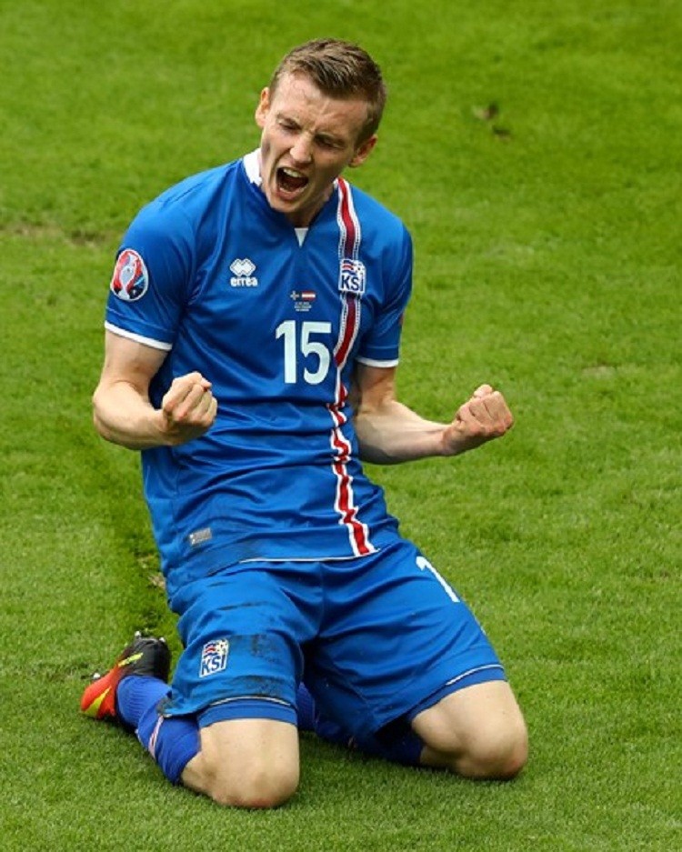 Euro 2016 Iceland 2 - 1 Ao: Chien thang bat ngo-Hinh-6