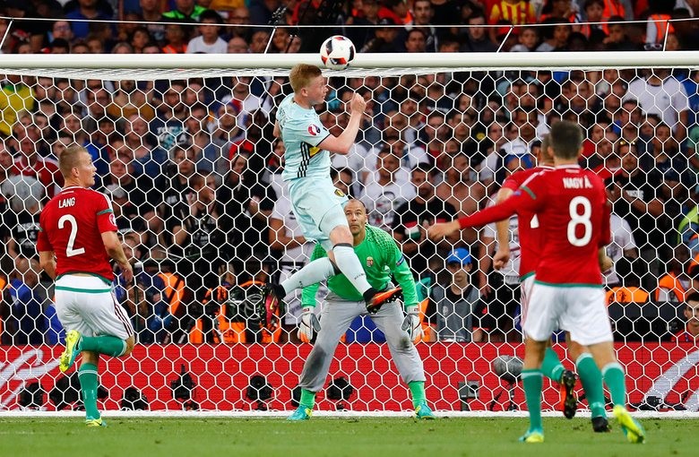 Anh Euro 2016 Hungary 0-4 Bi: Hazard xung danh nhac truong-Hinh-8