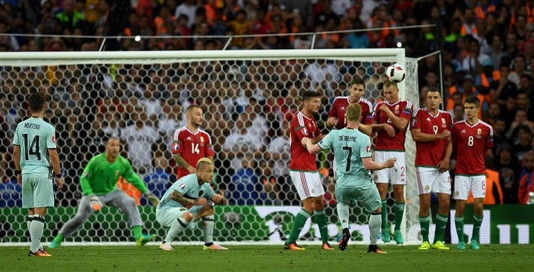 Anh Euro 2016 Hungary 0-4 Bi: Hazard xung danh nhac truong-Hinh-9