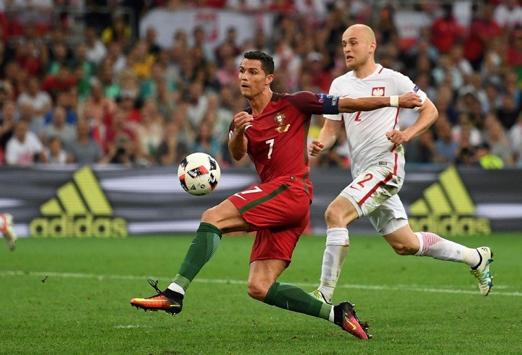 Euro 2016 Ba Lan 3-5 Bo Dao Nha: Diem sang Renato Sanches-Hinh-12