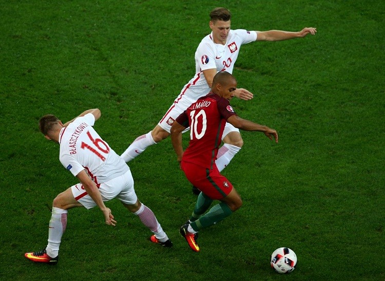Euro 2016 Ba Lan 3-5 Bo Dao Nha: Diem sang Renato Sanches-Hinh-9