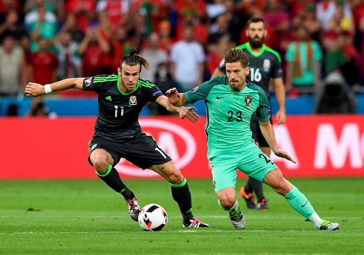 Euro 2016 Bo Dao Nha 2-0 Xu Wales: Ronaldo di vao lich su-Hinh-5